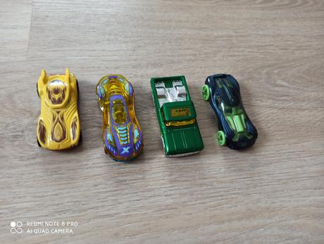 Malé autíčka pre chlapceka,