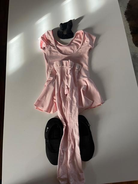 Baletný úbor, decathlon,110