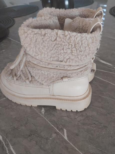 Béžové snehule, zara,32