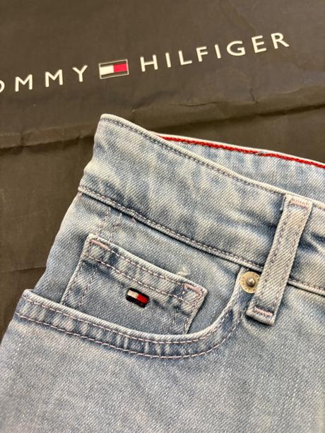 Tommy hilfiger nove detske riflove kratasy č.110, tommy hilfiger,110