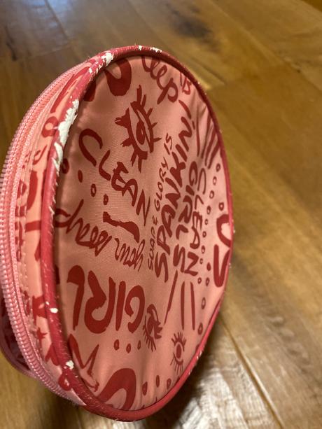 Kozmetická taštička,