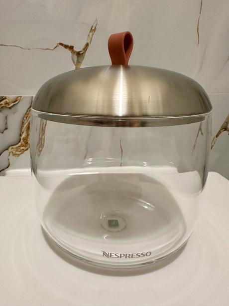 Nespresso display mia zásobník,
