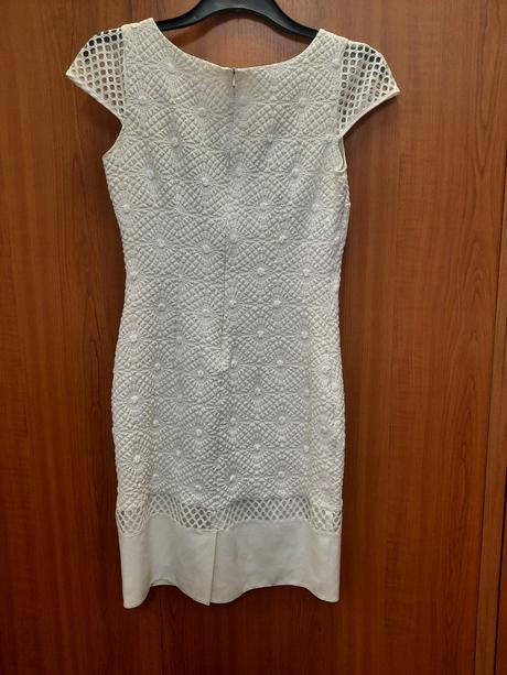 Bielo smotanové šaty, 40