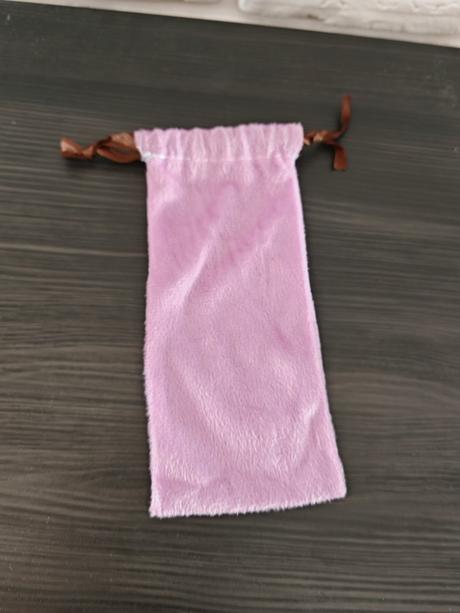 Tenký obal na okuliare, 