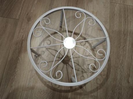 Stojan na kvety, kov, čierny a biely, 