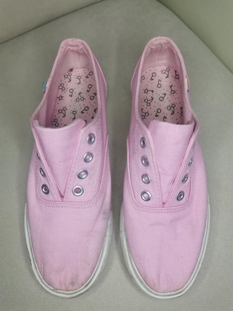 Ružové tenisky, 38