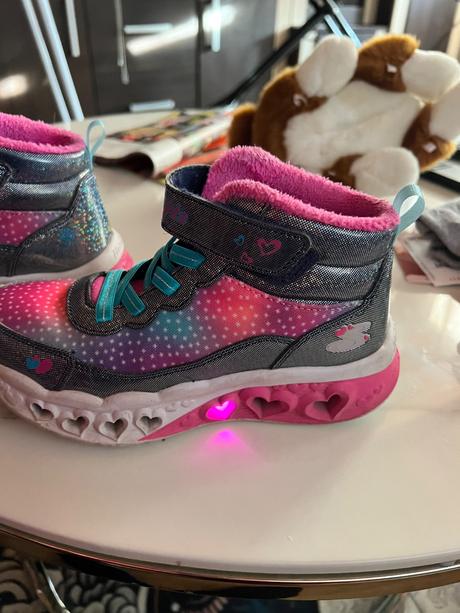 Blikajúce topánky, skechers,34