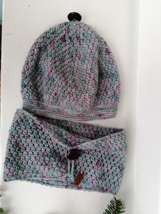 Čiapka a nákrčník, 98