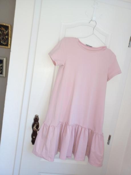 Selfieroom saty s volanom, xs