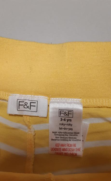 2x malo nosené kraťasy c.104, f&f,104