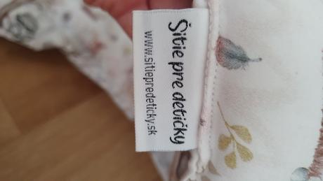 Perinka (zavinovačka)+hniezdo, 