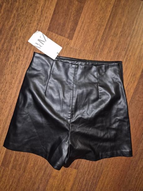 Sukňové kraťasy., zara,34