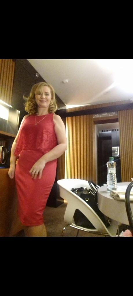 Krásne červené šaty, bonprix,40