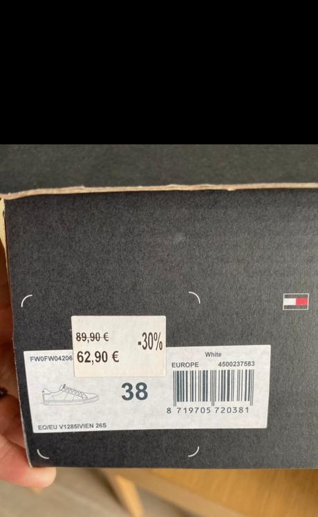 Dvoje botasky, adidas,38