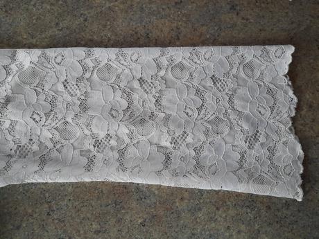 Biela  blúzka  s čipkou, xxl