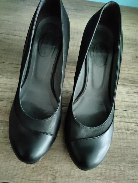 Čierne kožené lodičky, 37