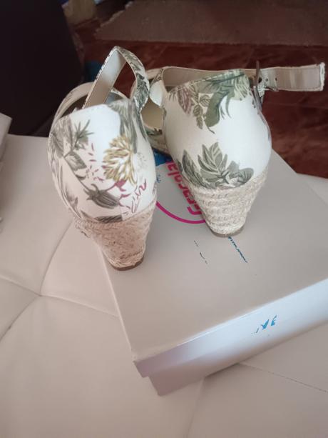 Espadrilky už aj s poštou, graceland,40