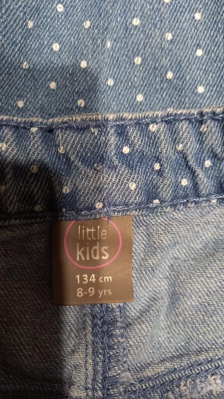 Rifľové sukničky, 134