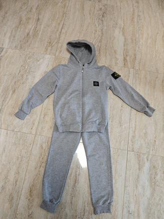 Tepláková súprava, 134