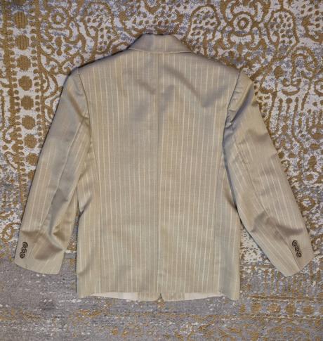 Krasne chlapcenske sako, 140