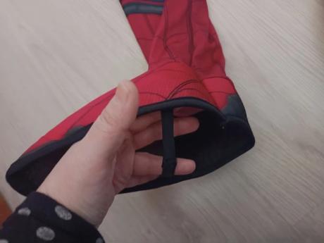 Kostým spiderman v. 146 + doplnky, 