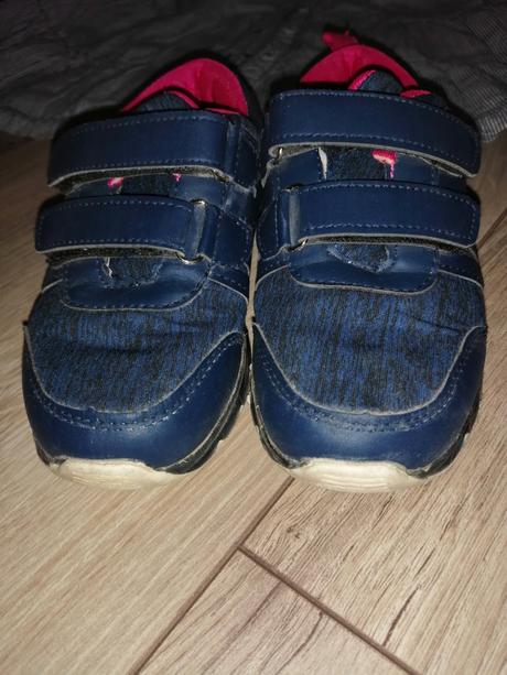 Balíček, tenisky 29, 104–116