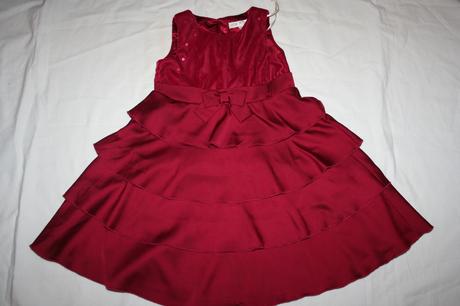 Nenosené šaty s výsačkou, marks & spencer,92