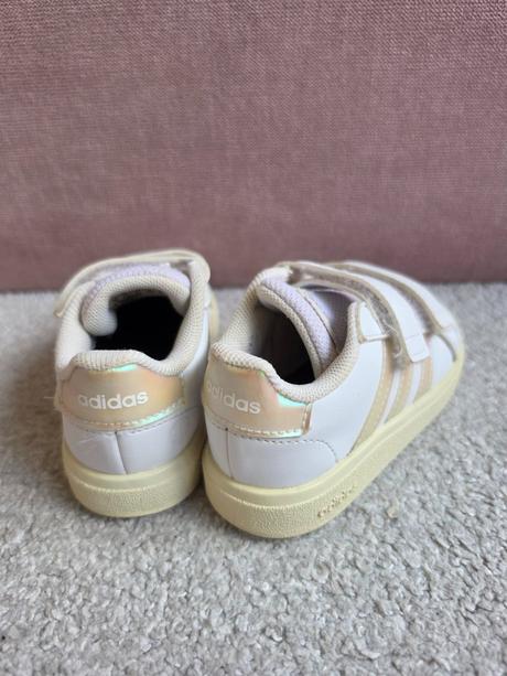 Tenisky adidas, adidas,22