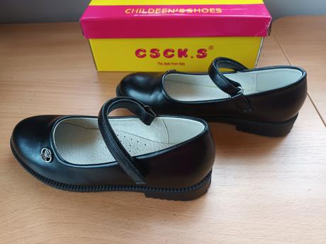 Dievčenské topánky, 31