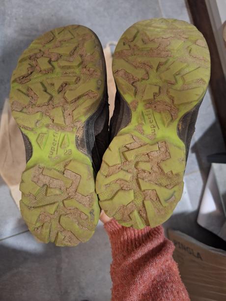 Gore-tex tenisky superfit s oškretou špičkou na dv, superfit,28