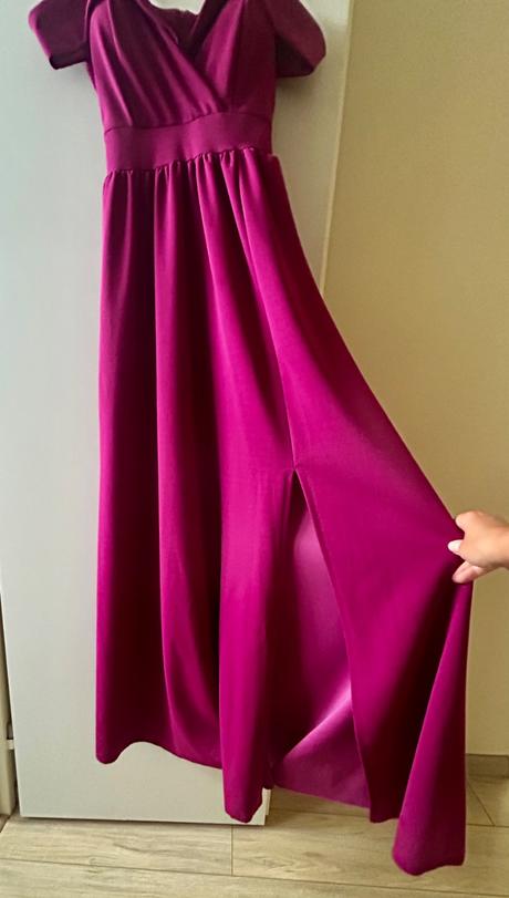 Krásne plesové šaty/na stužkovú, s