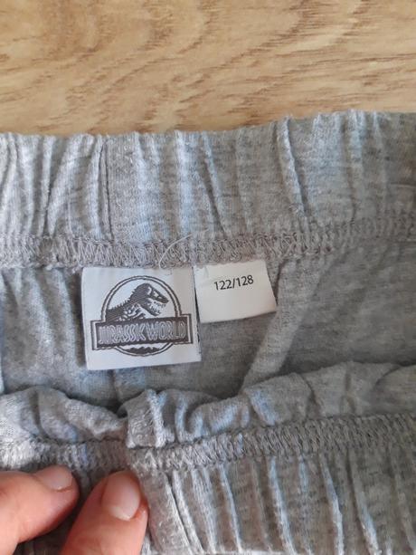 Pyzamove kratase, 128