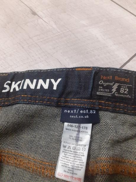 Rifle modré, next,176