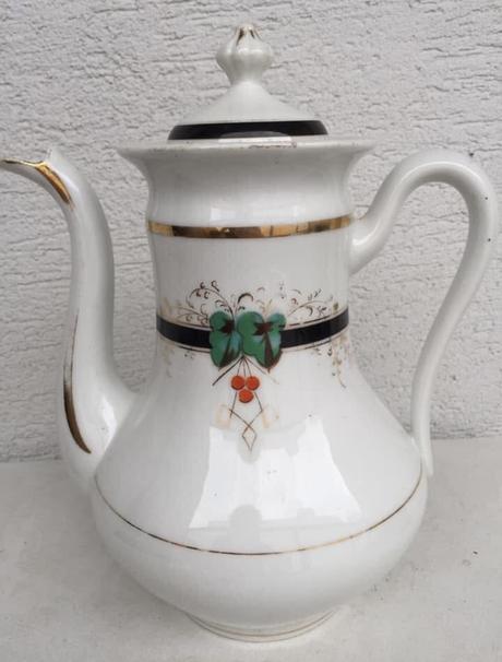 Velky starozitny cajnik cca 100r rucne malovany,