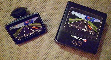 Gps navigacia tom tom go 825 live europe, 