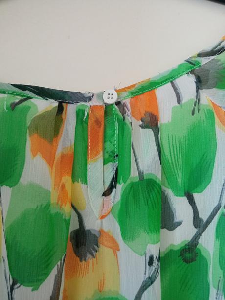 Letné šaty kvetované, s