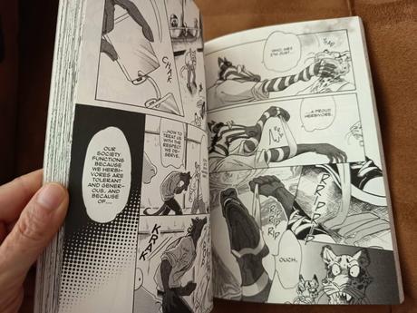 Beastars volume 12,