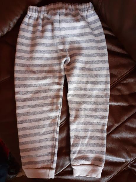 Dievčenské tepláky, dirkje,116