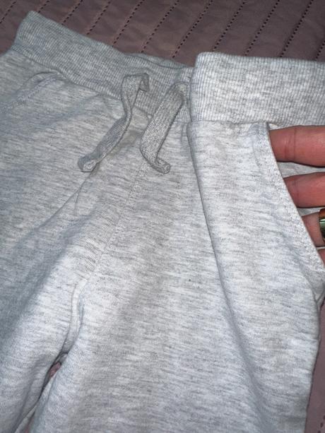 Tepláky 116, sinsay,116