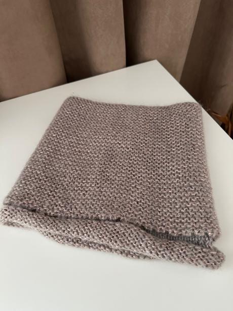 Kvalitný dámsky nákrčník, 