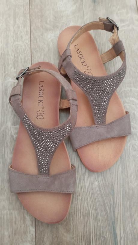 Kožené sandálky 35/36 (už s poštovným), lasocki,36