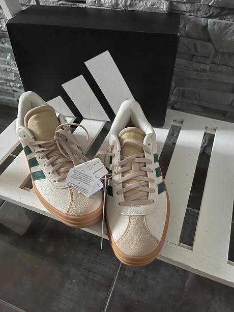 Adidas v.40, adidas,40