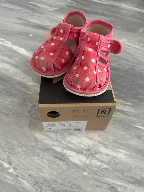 Topánočky a papučky, rak,<17