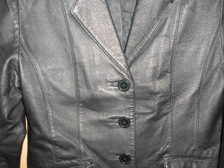 Kožená bunda, 36