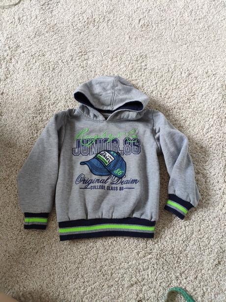 Mikina s kapucňou n, 110