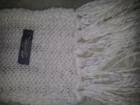 Dámsky štrikovaný šál diverse pc 30eur,