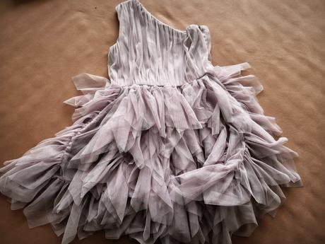 Elegantné šaty, 122