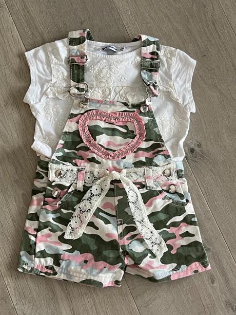 Šortky na traky, 104