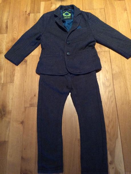 Next chlapcensky oblek, 98