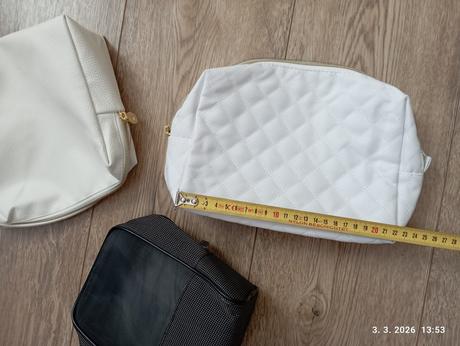 Kozmetické taštičky (už s poštou), 